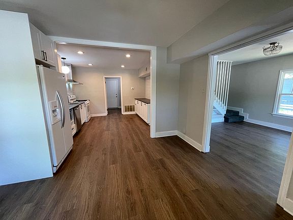 Dining area off the kitchen
