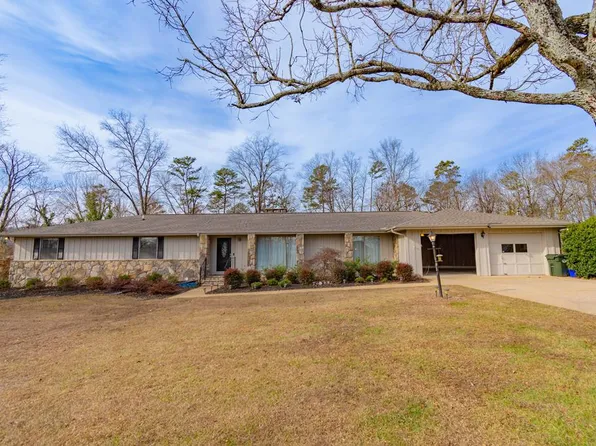 1225 Covie Dr, Dalton, GA 30720