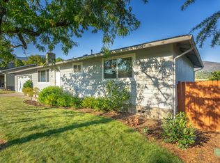888 Cambridge St, Ashland, OR