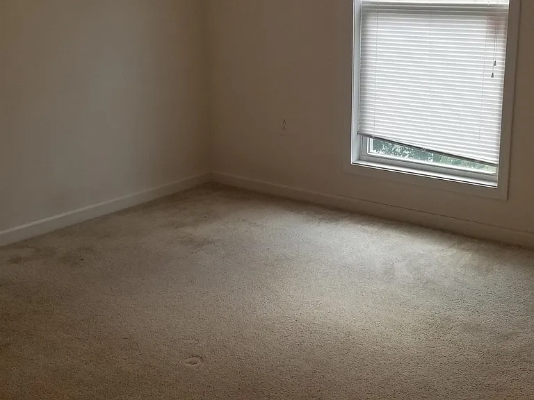 1501-301 Graduate Ln #1 — Photo 4