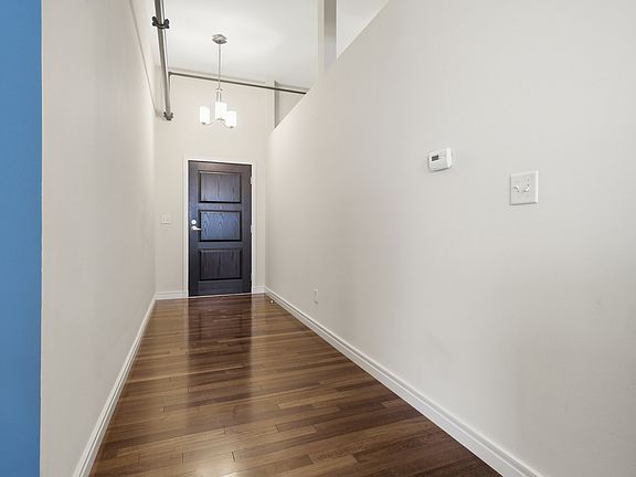 3rd image of 212 N Center St Unit 301