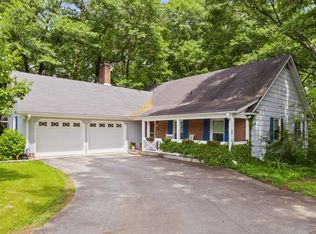 104 Woodvale Cir, Greer, SC 29651