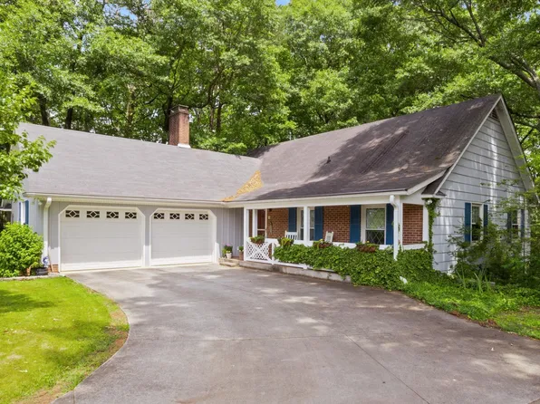 104 Woodvale Cir, Greer, SC 29651