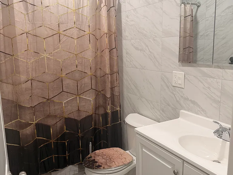 14811 N Conduit Ave #2 — Photo 7