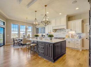 W289S5532 White Pine COURT, Waukesha, WI 53189