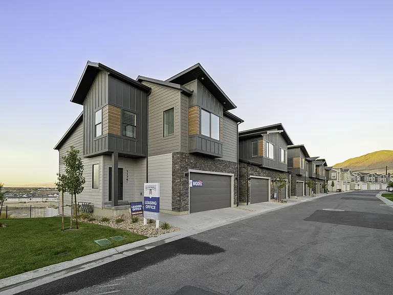 Banner Hill Townhomes — Photo 49