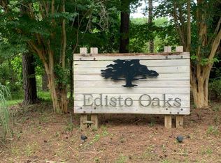 68 Seaside Ln, Edisto Island, SC 29438