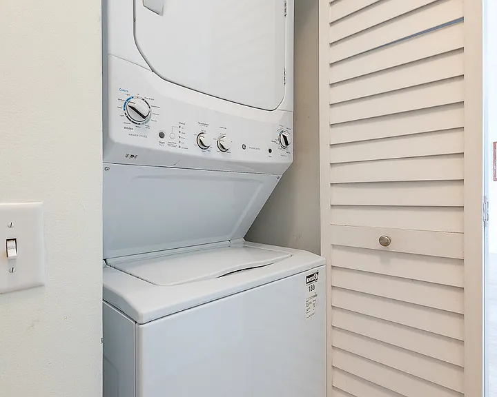 757 N Orleans St #804 — Photo 16