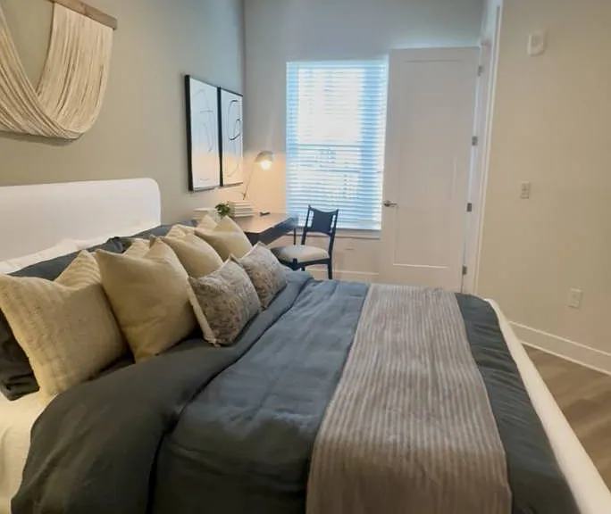 5215 W Tyson Ave — Photo 8