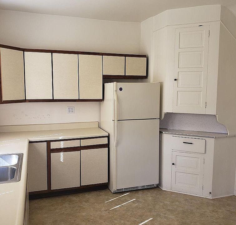 2nd image of 53 Hastings St NE #A