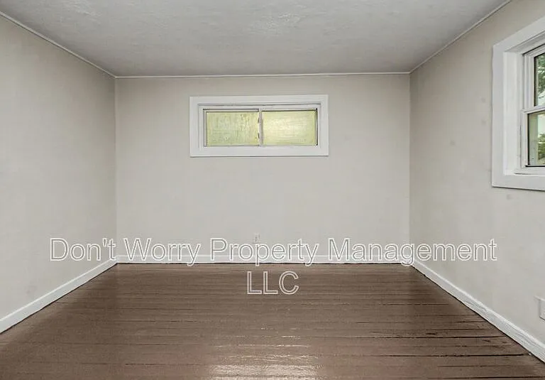 1609 Oneka Ave #A — Photo 5
