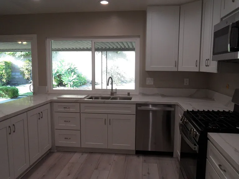 1241 E Diana Ave — Photo 9