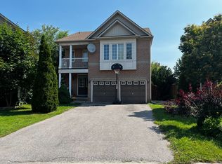 85 Watkins Glen Cres, Aurora, ON L4G 7P4
