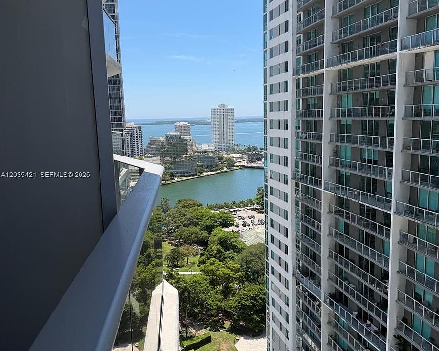 1st image of 77 SE 5th St Unit 2512