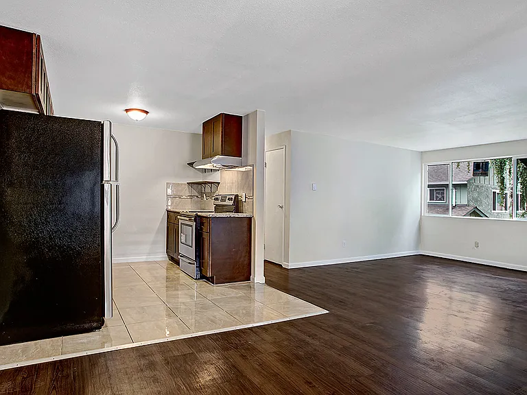 2311 O St NE — Photo 28