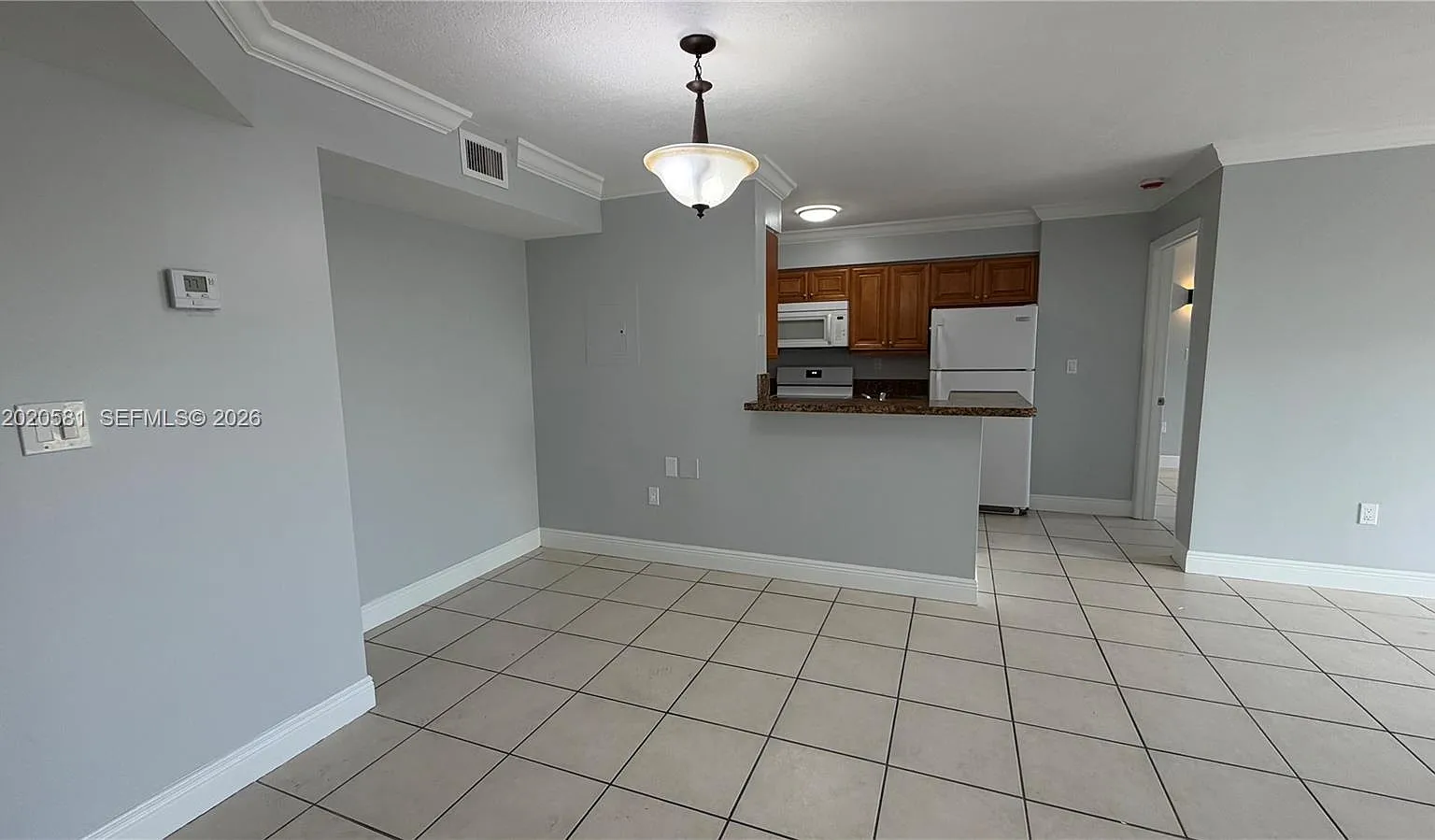 Kendall Lake Towers Condo — Photo 4
