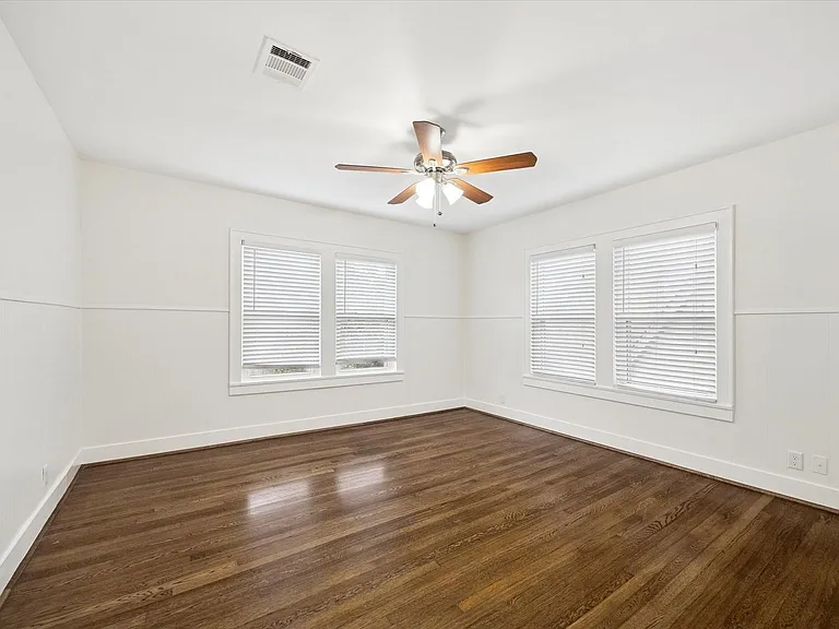 1937 W McKinney St #1939 — Photo 12