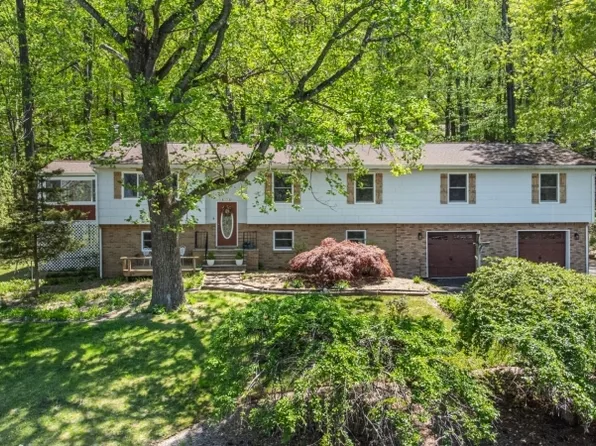 22 Butternut Dr, Vernon Twp., NJ 07462