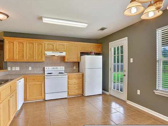 2nd image of 15258 E Henderson Dr