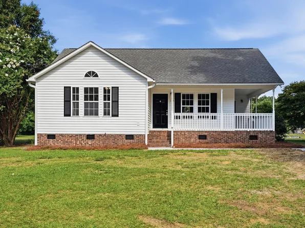 114 Serenity Dr, Smithfield, NC 27577
