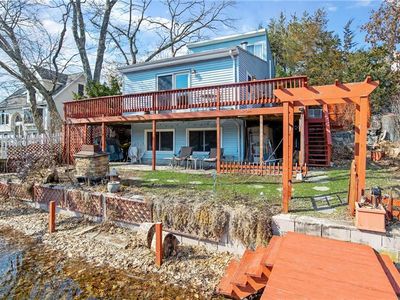 6 Totem Pole Trl, Smithfield, RI, 02917