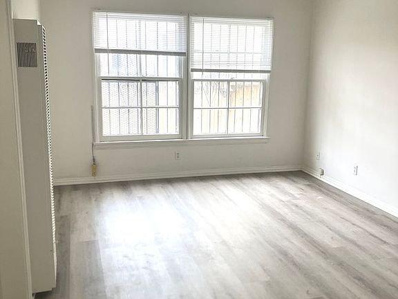 2nd image of 236 S Sycamore Ave APT 5