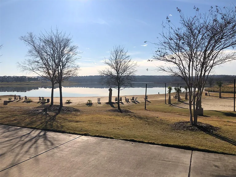1305 Black Walnut Ln #2-L — Photo 4