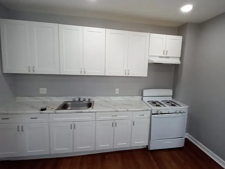 86 S Fulton St #5C — Photo 2