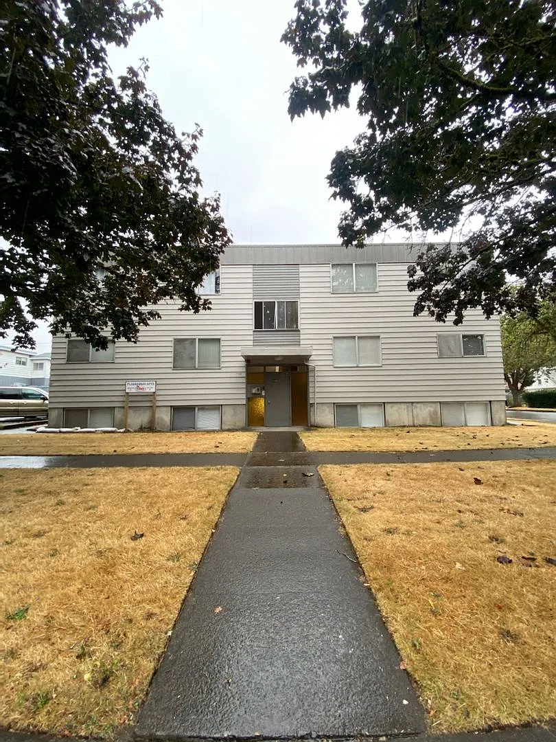 1108 17th Ave — Photo 1