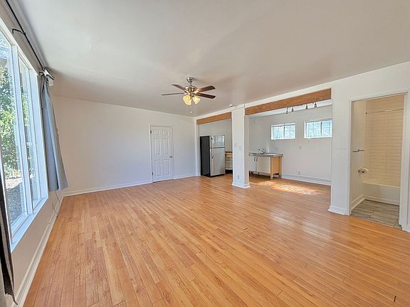 4th image of 256 W Valencia Ave #4949252AF