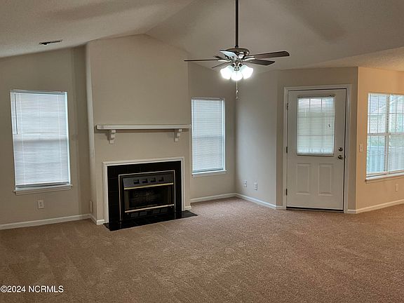 5th image of 2918 Mulberry Lane #D