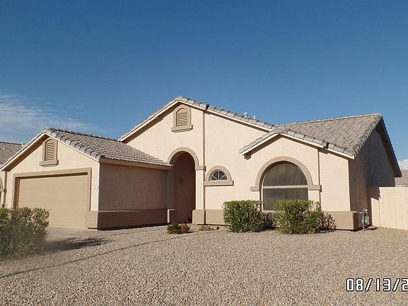 2nd image of 611 N Calle Largo