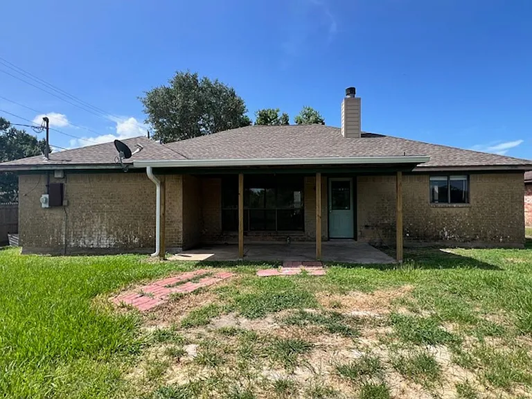 1011 Shellfish Dr — Photo 8