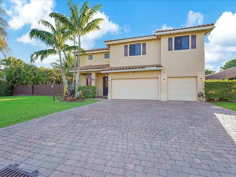 2150 NW 16th Pl — Photo 11