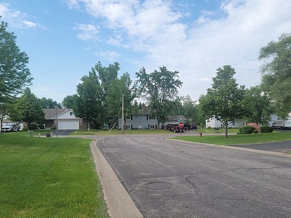 5th image of 11463 Nicholas Cir