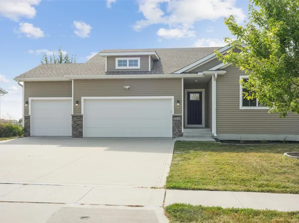 2626 3rd Ave SW, Altoona, IA 50009