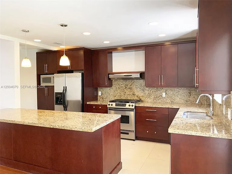 7750 Noremac Ave — Photo 5