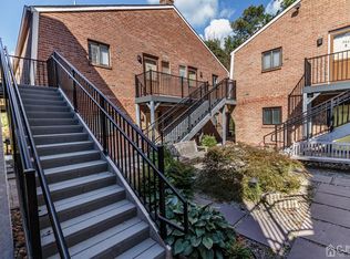 308 Meadow Woods Ln APT 308, Lawrence Township, NJ 08648