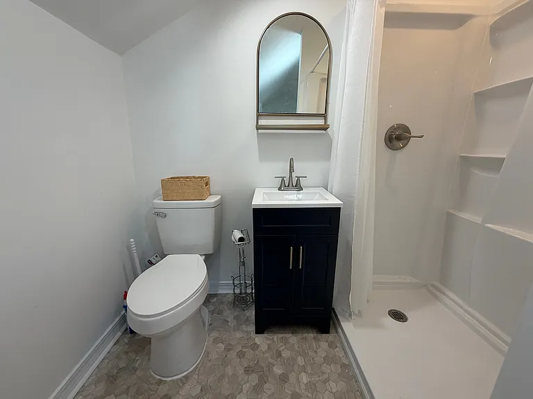 208 Union St #B — Photo 5