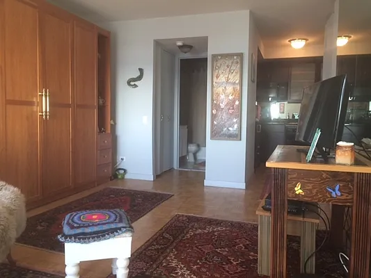 Rented by Fischer Group Realty, LLC | media 2
