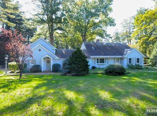 3 Saddle Brook Dr, Ho Ho Kus, NJ 07423