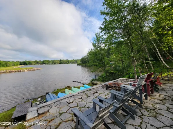 3172 Carobeth Dr, Tobyhanna, PA 18466