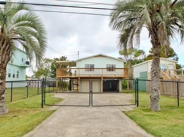 1112 7th St, San Leon, TX 77539