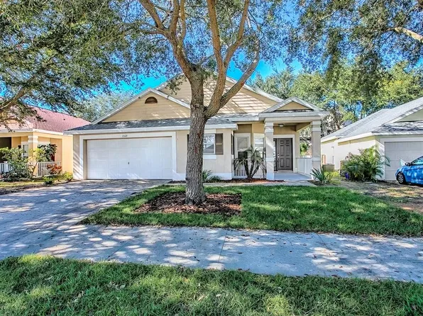 1321 Kellogg Dr, Tavares, FL 32778