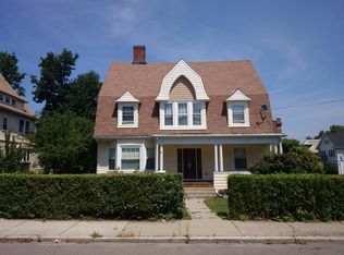 8 Rozella St, Dorchester, MA 02122