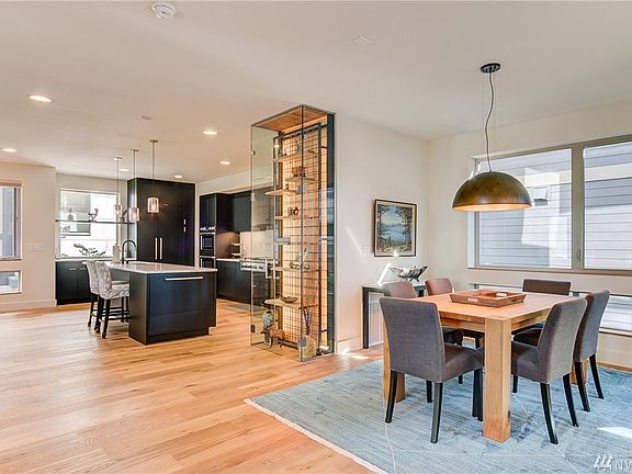Open design main floor with dining, cook, entertain and living