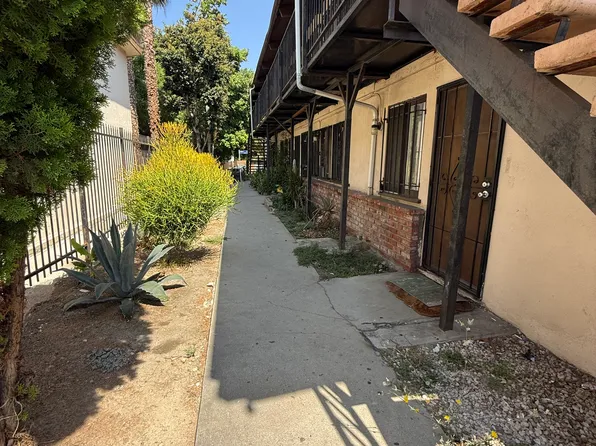 2334 Valley St #D, Los Angeles, CA 90057