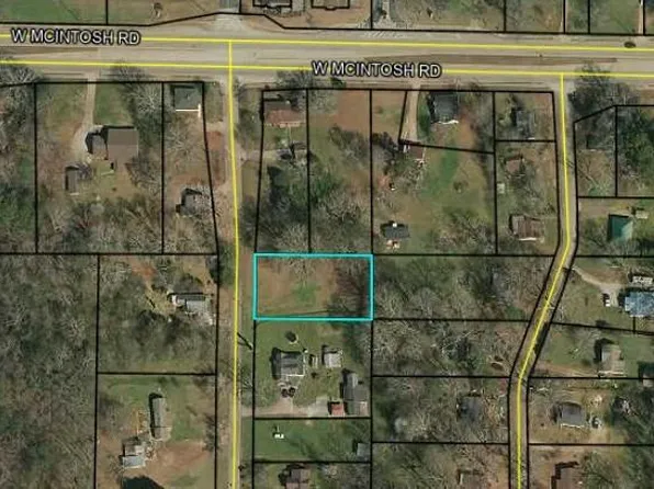 130 4th Ave #A, Griffin, GA 30223
