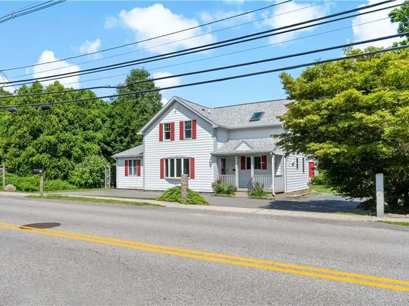 813 South Rd, South Kingstown, RI 02879