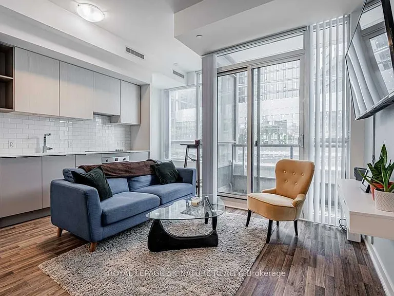 120 Parliament St #306 — Photo 2
